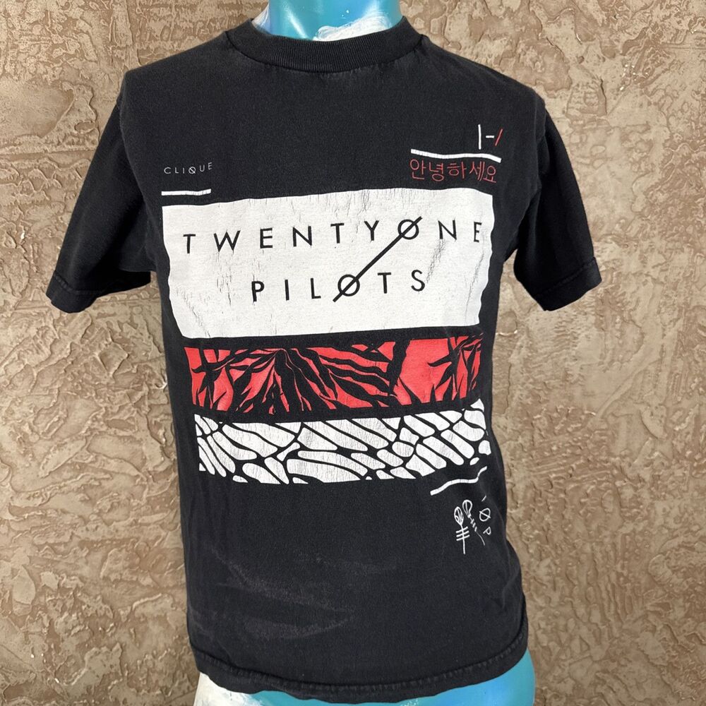Twenty One Pilots Clique T-Shirt Black Red White Band Graphic Tee Size Small